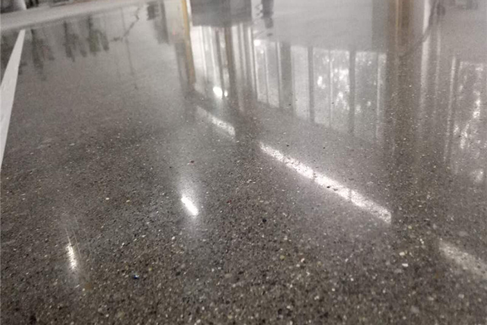 金剛砂耐磨地面.png